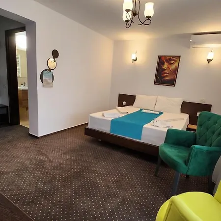 Hotell Turquoise 3*