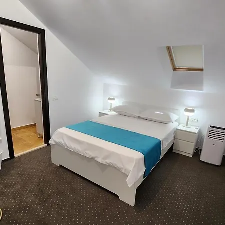 Turquoise 3*