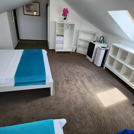 Turquoise 3*