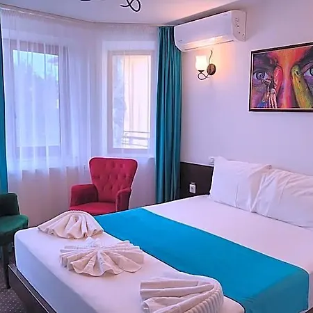 Turquoise 3*